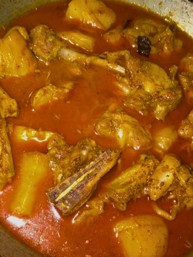 লাল ঝোলের উপর ভাসবে তেল, চিকেনের সেরা ঘরোয়া রেসিপি এটা