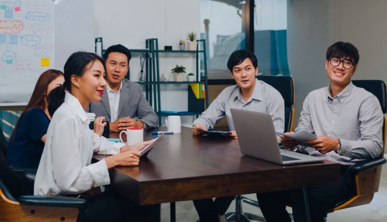 क्या आपको भी Monday से लगता है डर? ये टिप्स आपको रिफ्रेश रखेंगे