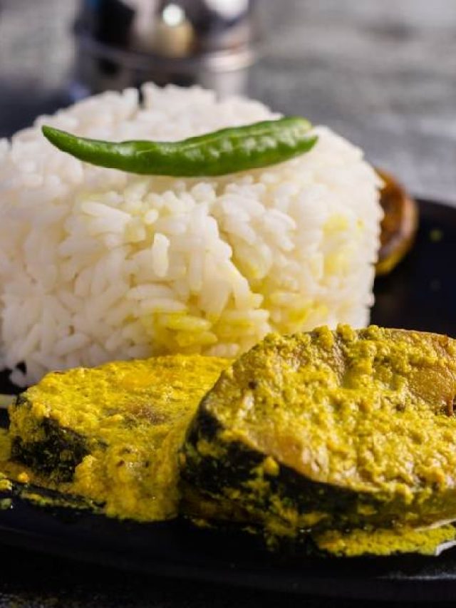 ইলিশের লটপটি! গরম ভাতের সঙ্গে খেয়েছেন? রইল সহজ রেসিপি