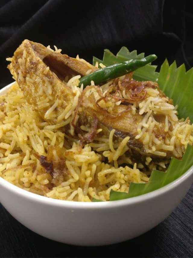 ঢাকাই ইলিশ পোলাও, একবার খেলে স্বাদ ভুলবেন না! রেসিপি