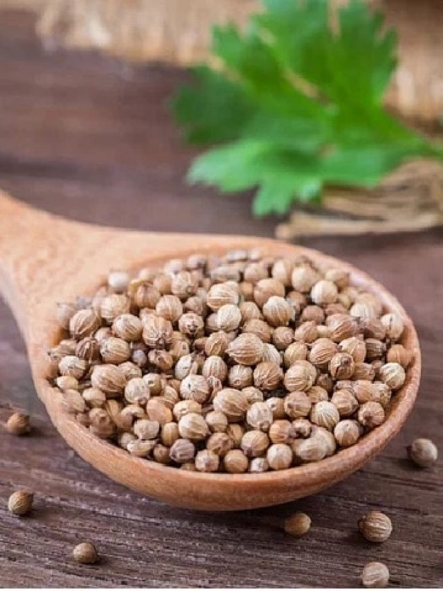 জলে ভিজেয়ে খান ক'য়েকটা ধনে, তারপর সব খেল খতম!