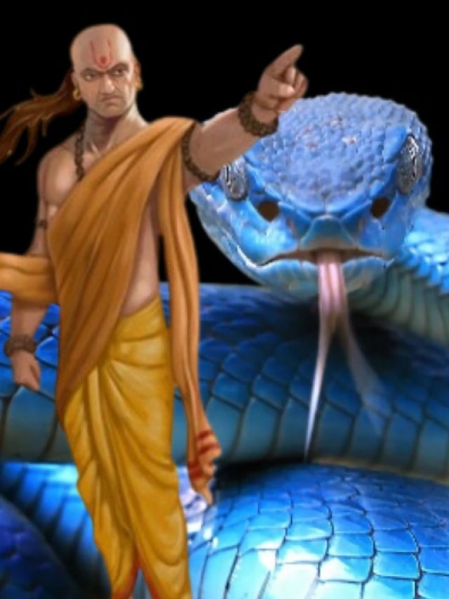 এই ধরনের বন্ধুরা সাপের থেকেও ভয়ঙ্কর, একদিন না একদিন ছোবল মারবেই