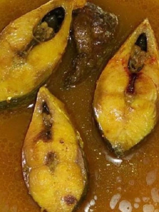 ভাতের সঙ্গে ইলিশের টকের জুড়ি মেলা ভার, জিভে জল আনা রেসিপি