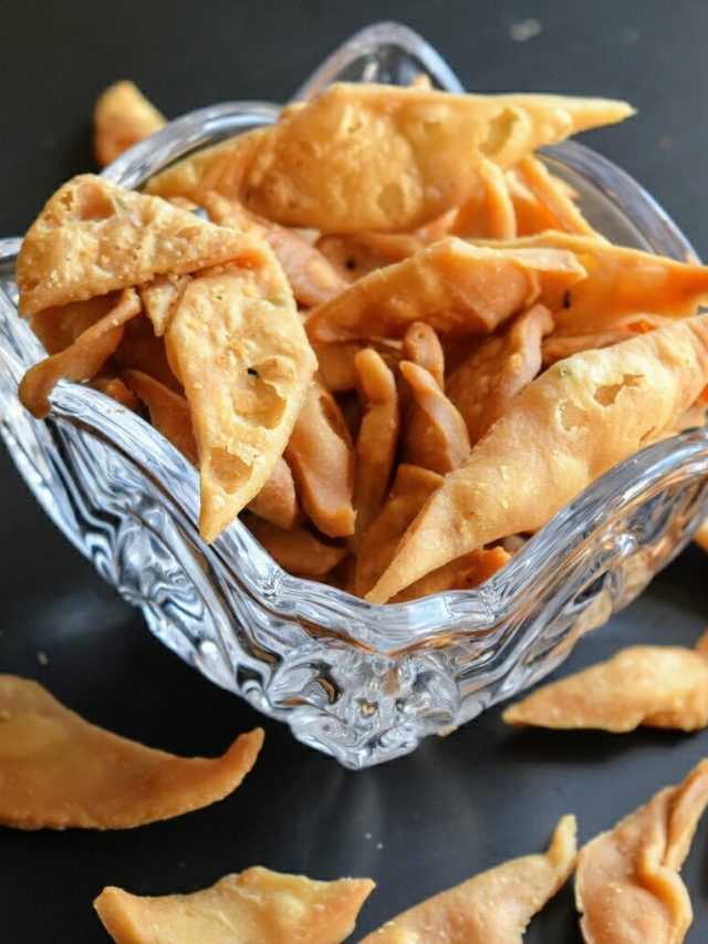 তেলে ভাজতে হবে না, এভাবে বানান টেস্টি নিমকি