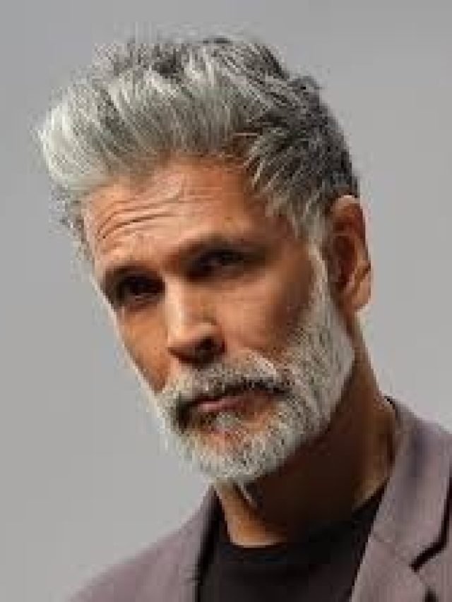 বয়স বাধা নয়, ঘরোয়া মিশ্রণেই চুল হবে আলকাতরার মতো কালো