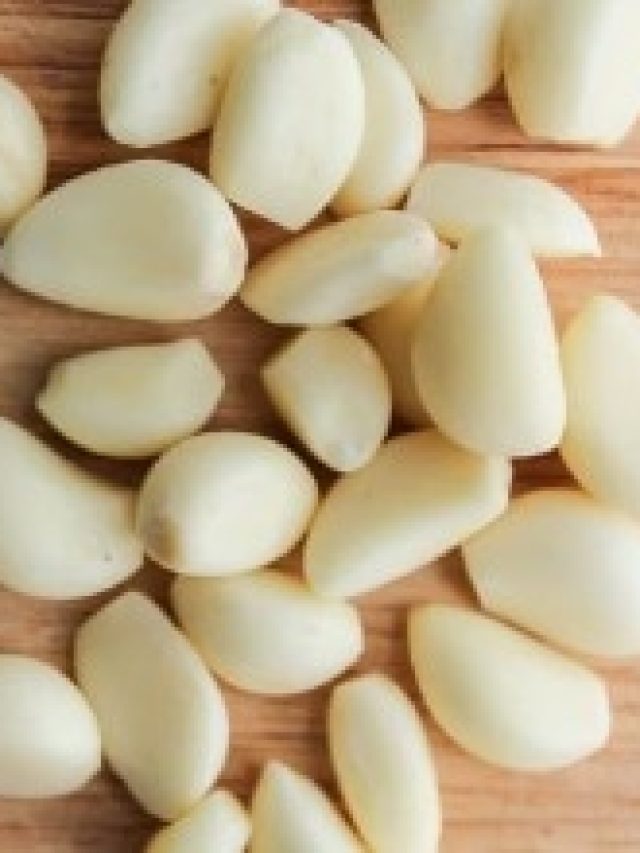 মুখে এক কুচি রসুন রাখুন শুধু, এসব উপকার পাবেন