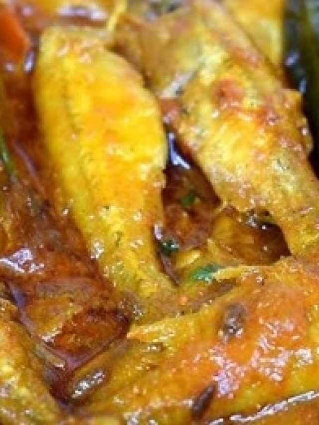 শুধু মেশান এই ৩ গুঁড়ো মশলা, মৌরলা মাছের ঝাল জমে যাবে