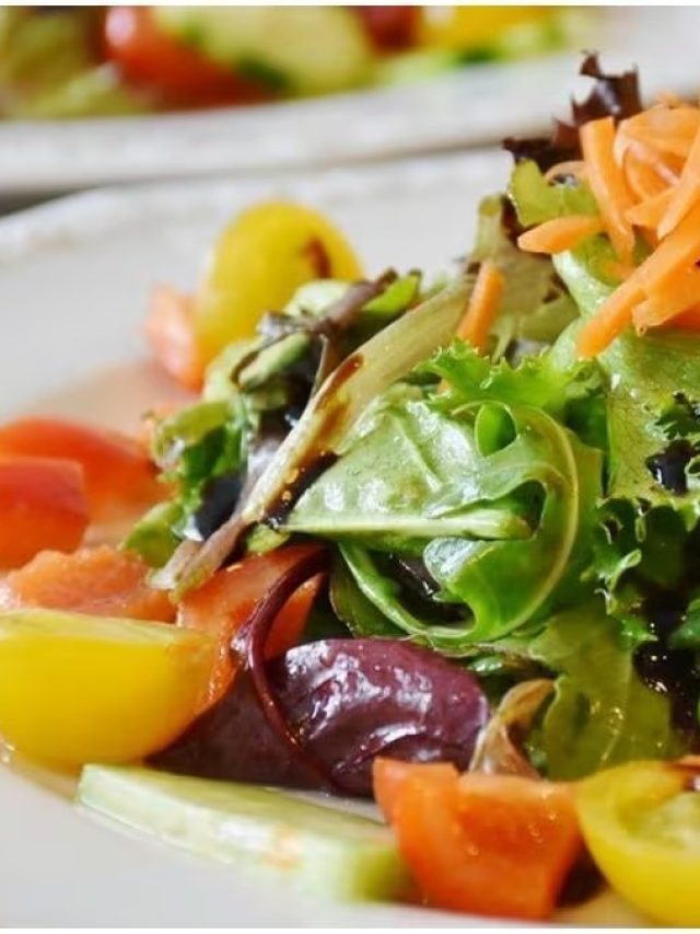 স্যালাডে এই জিনিসগুলি কাঁচা খাওয়া বন্ধ করুন, শরীরের বারোটা বাজছে