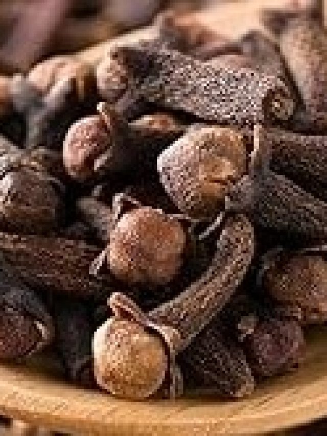 মুখে শুধু লবঙ্গ ফেলতে হবে,  ব্যস, খেলা শুরু