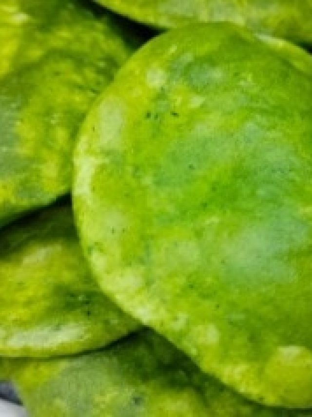 শাক দিয়ে বানান সবুজ লুচি, খেতে ভাল, আর অ্যাসিডিটিও হবে না