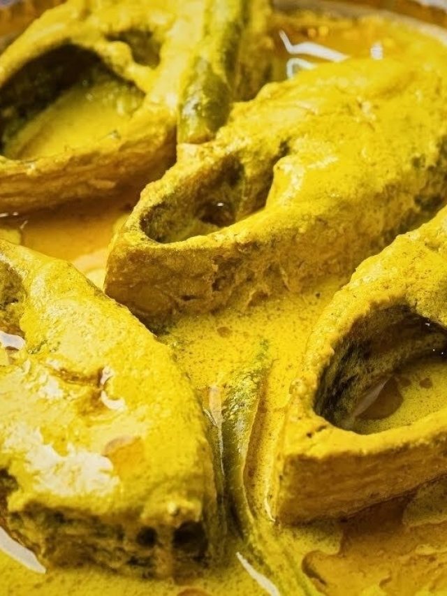 একবার বানিয়ে খান কাসন্দ ইলিশ ভাপা, পাত ছেড়ে উঠতে চাইবেন না