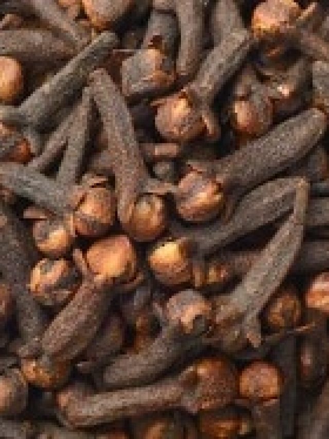 রোজ রাতে ১টা  লবঙ্গ, তাতেই খেলা শুরু