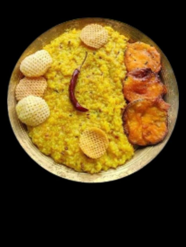 গরম গরম খিচুড়ি হবে নাকি, এভাবে বানালে মুখে লেগে থাকবে