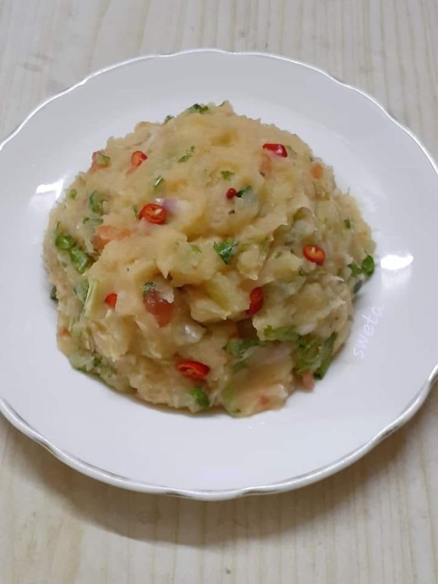 সাধারণ আলু ভাতের স্বাদও বাড়বে, চটকে চটকে মাখার কায়দা জানতে হবে