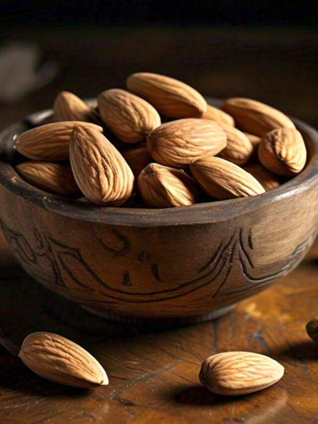 বয়স অনুযায়ী দিনে ক'টা আমন্ড খেলে অসুখ থাকবে দূরে? জানুন