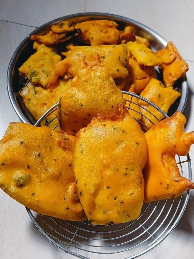 দোকানের মতো বেগুনি মুচমুচে হবেই, বেসনে মেশান এই দুই জিনিস