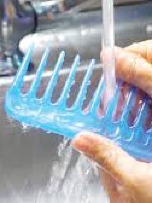 কতদিন পর চিরুনি পরিষ্কার করা উচিত? জানেন না নিশ্চয়ই