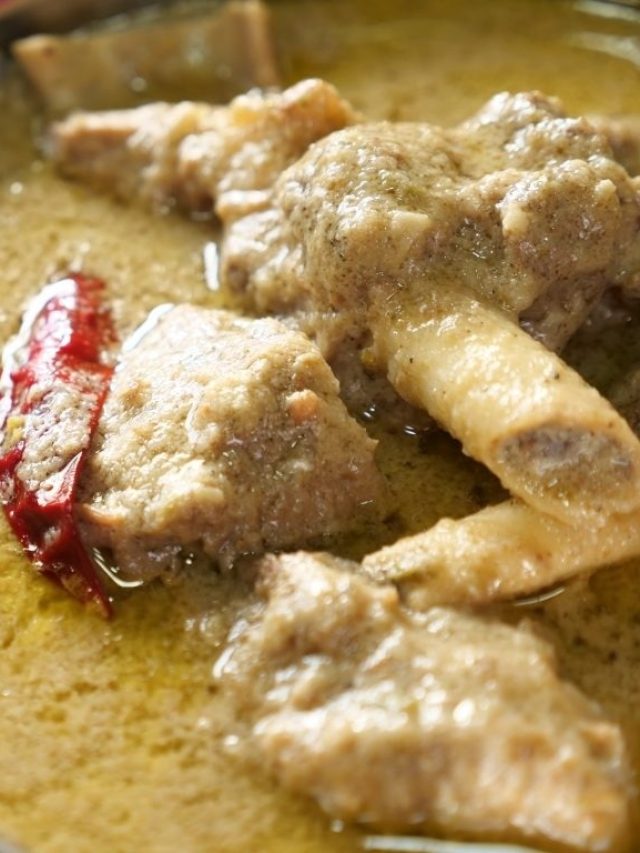 একবার খেলে বারবার আঙুল চাটবেন, শিখে নিন খাসির রেজালার রেসিপি