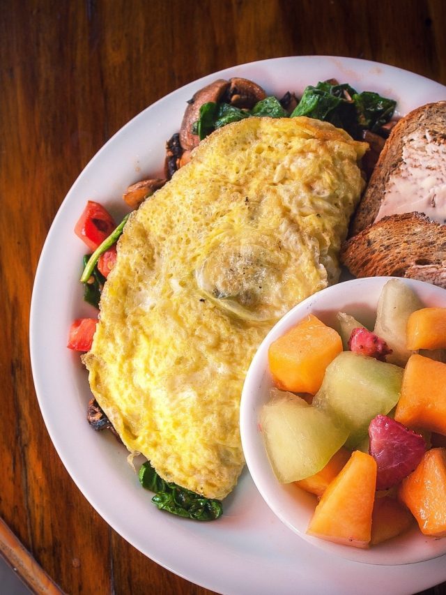 সারাদিনে কতবার খাওয়া উচিত? জানলে অবাক হবেন