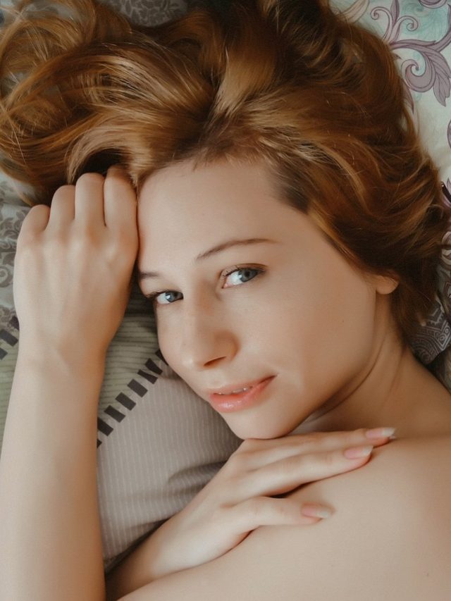 ঘুম থেকে উঠে কার মুখ দেখা সবথেকে শুভ জানেন?