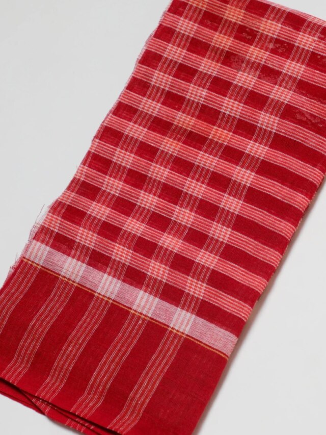 বাংলার গামছাকে ইংরেজিতে কী বলে, ৯৯% শিক্ষিতই জানেন না