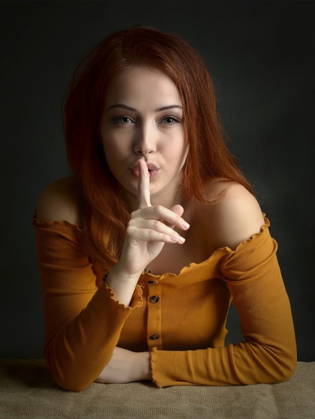 এই ৪ জিনিস সর্বদা গোপন রাখুন, আপনার ঘনিষ্ঠ লোককেও বলবেন না