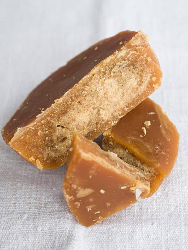 রাতে শোওয়ার আগে মুখে দিন এক টুকরো গুড়, ব্যাস তাতেই খেলা শেষ