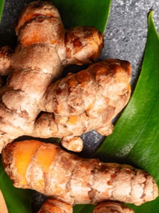 এই গোপন জায়গায় এক টুকরো হলুদ, রাতারাতি বাড়বে আয়