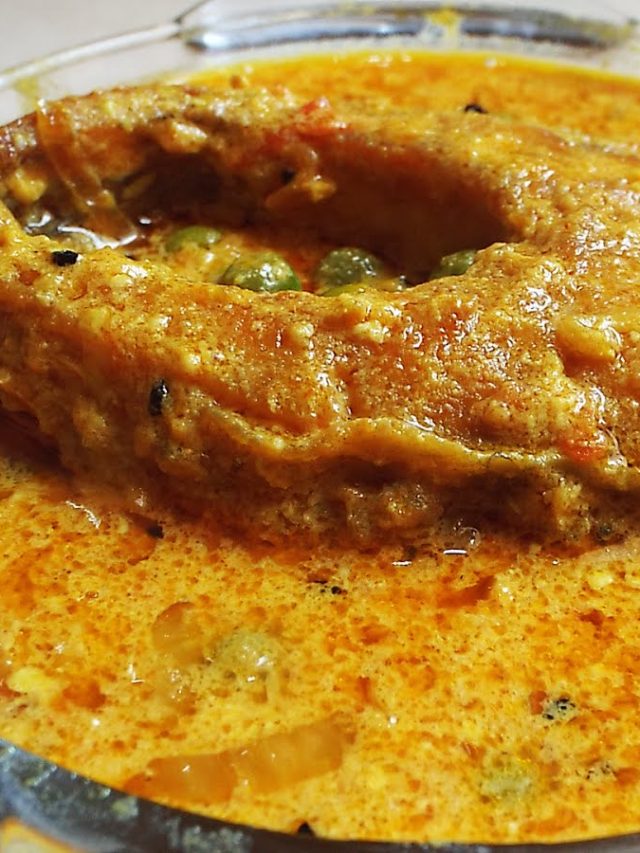 রুই-কাতলার সর্ষে দিয়ে ঝাল, শেষে এটা দিতেই স্বাদ বাড়বে এক্স্ট্রা