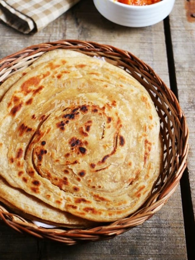 মুচমুচে পরোটা, তেলে নয় জলে ভেজে বানিয়ে নিন! রইল রেসিপি