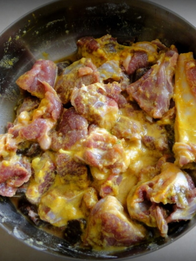 কম সময়েই মাটন হবে নরম তুলতুলে, ম্যারিনেশনের সময় দিন এই সবজি