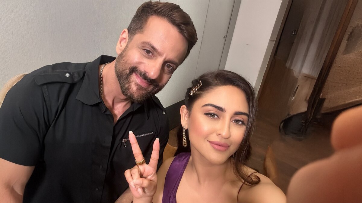 16 साल बड़े एक्टर संग दिए इंटीमेट सीन, हिचकिचाई एक्ट्रेस, बोली- हर एंगल में...