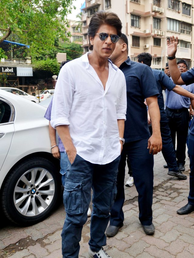 Revealed! The secret of Shah Rukh Khan's ‘dirty shoes’ worth Rs 70,000