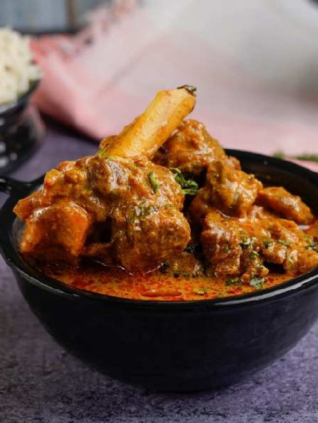 তেল ছাড়াই খাসির মাংসের রগরগে ঝোল, বানিয়ে ফেলুন এই রেসিপিতে