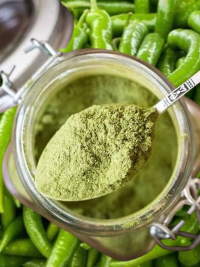 এভাবে বাড়িতে বানিয়ে রাখুন কাঁচা লঙ্কার গুঁড়ো, রান্নায় দিয়ে খান ৬ মাস ধরে