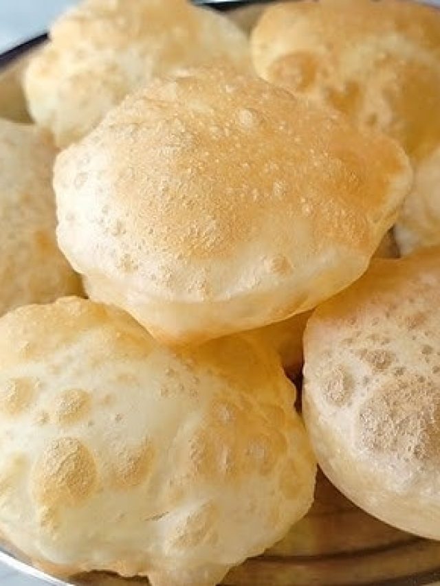 বাসি পাউরুটির লুচি, এভাবে বানালে ৪টের জায়গায় ১০টা খাবেন