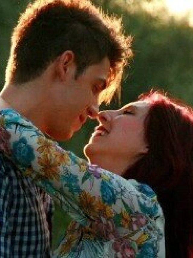 মহিলারা কম বয়সি ছেলের প্রতি আকৃষ্ট হন এসব কারণেই, জানুন