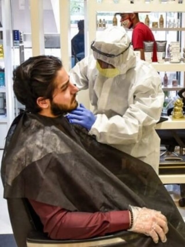 সেলুনে চুল-দাড়ি কাটাতে যাওয়া ছেলেরা সাবধান, যেটা নজরে রাখবেন