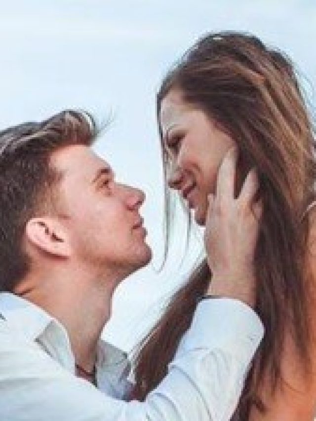 এসব মেয়েরা লক্ষ্মীমন্ত হন, স্বামীরা চরম  সুখ পান, বলছে  সমুদ্রশাস্ত্র