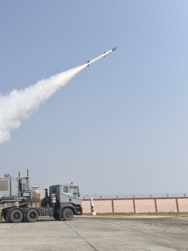 ভারতের এই বিধ্বংসী মিসাইলের ভয়ে কাঁপে চিন আর পাকিস্তান