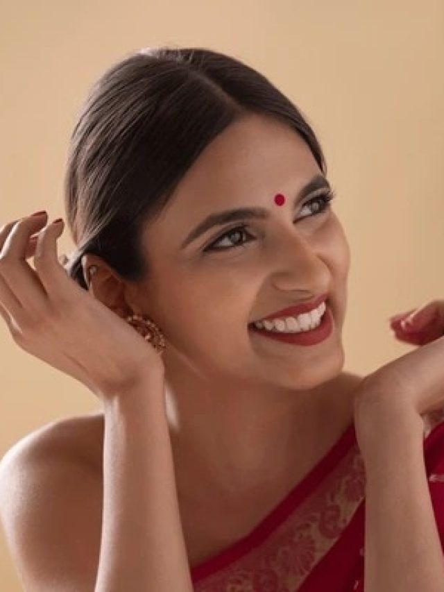 ৫০-এও টিন এজারদের হার্টথ্রব থাকতে চান? জেনে নিন গোপন ফরমুলা