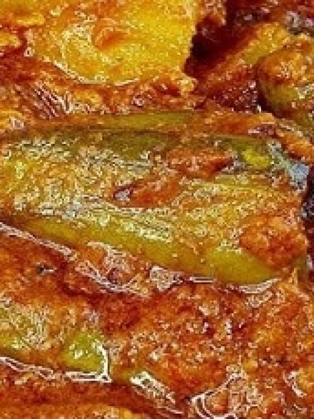 শুধু মেশান এই  সিক্রেট উপকরণ, আলু-পটলের রসা দারুণ সুস্বাদু হবে