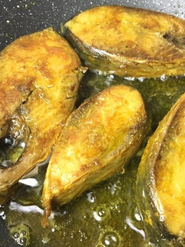 এভাবে ইলিশ ভাজলে সবচেয়ে সুস্বাদু হয়, অনেকেই যে ভুলটা করেন