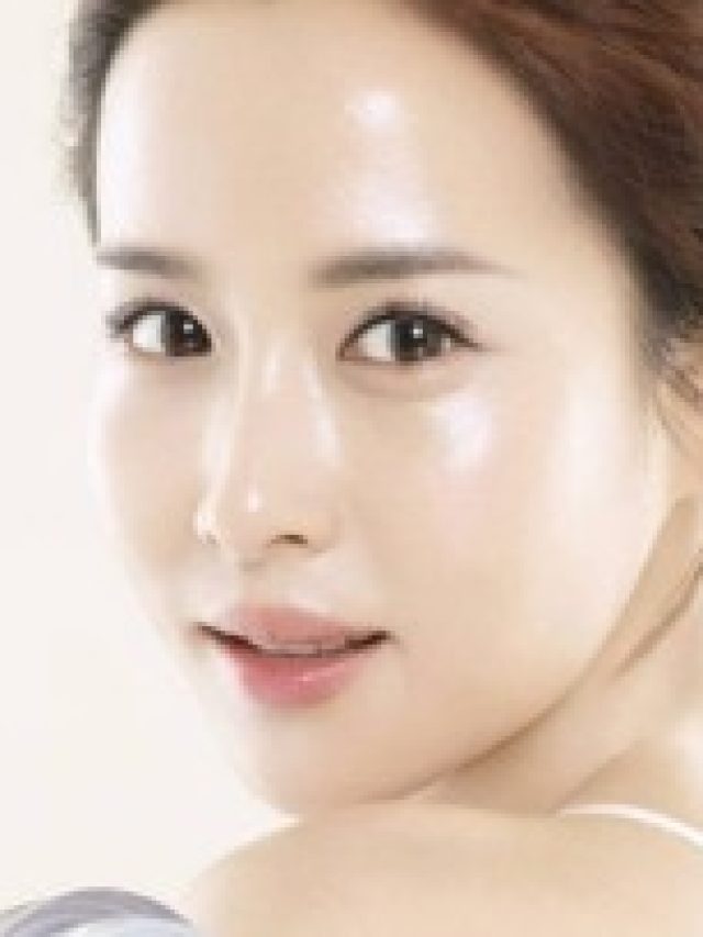 মুখে শুধু লাগান এটা, তাহলেই  কোরিয়ান গ্লাস স্কিন, কখনও বুড়ো হবেন না