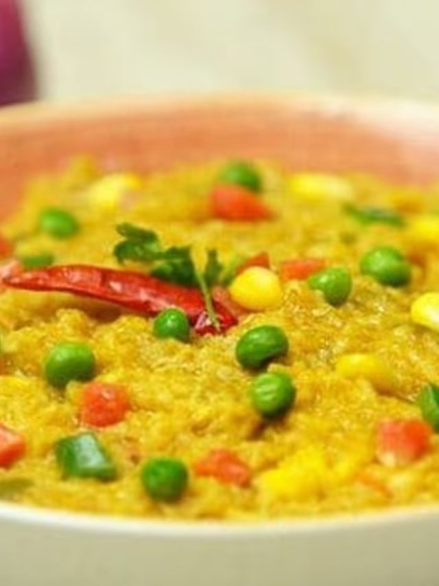 খাবেনই যখন এভাবে খিচুড়ি খান, সুস্বাদু ও পুষ্টিকর