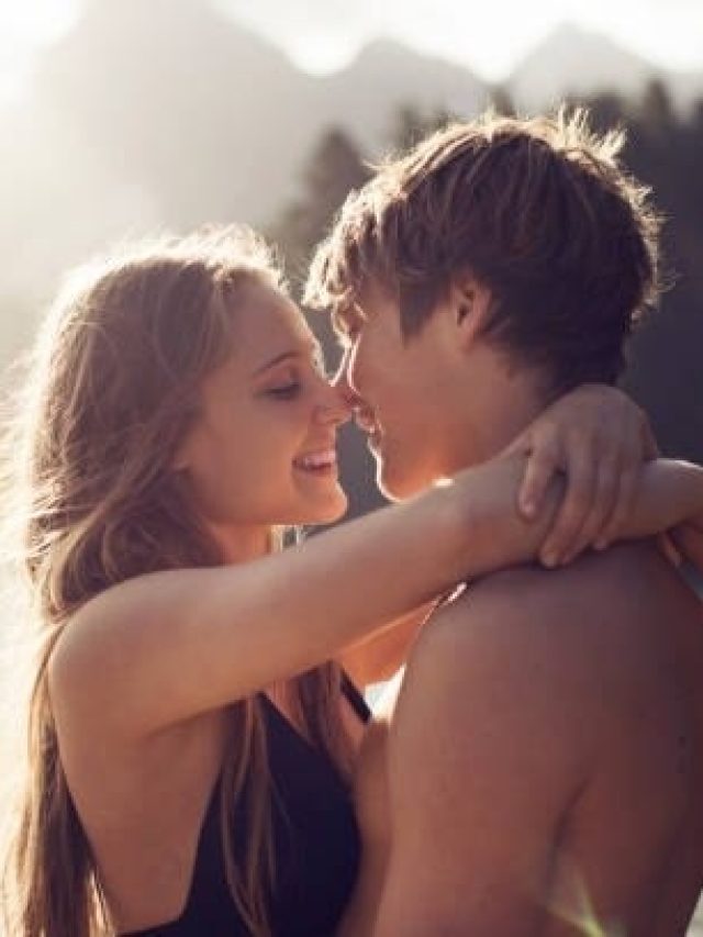 আপনাকে কে গোপনে ভালবাসে? বুঝুন এই ইঙ্গিতে