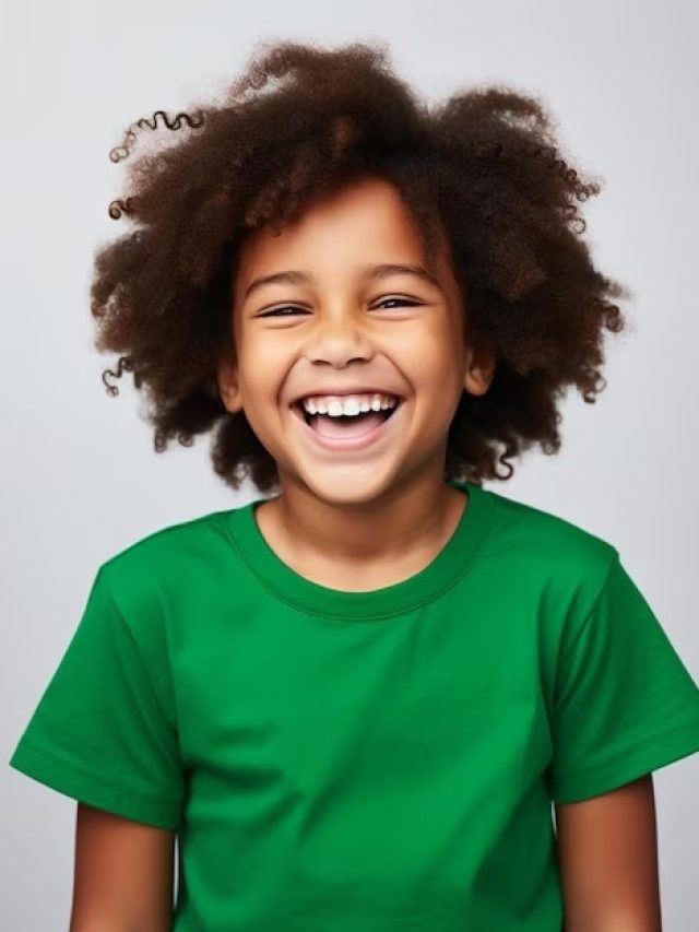 আপনার শিশুকেই সব সময় মশা ছেঁকে ধরে? পোশাক বদলে দিন