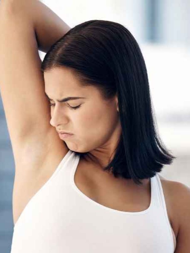 ঘামে বিচ্ছিরি দুর্গন্ধ হয়? দূর করতে খরচ করুন মাত্র ৫ টাকা