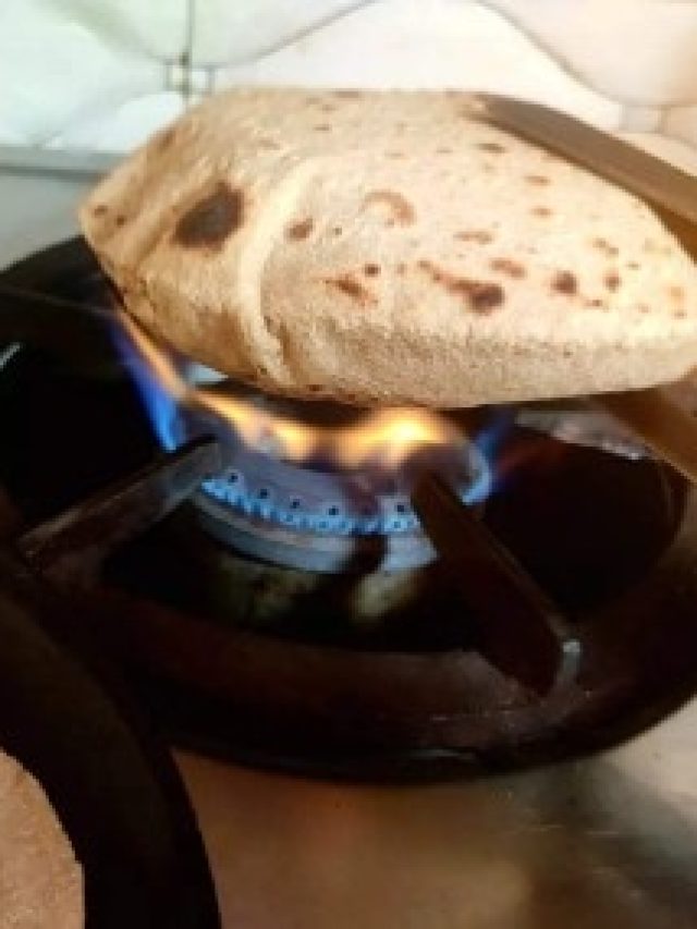 গ্যাসে রুটি সেঁকলে কি শরীরে ক্ষতি হয়? জানুন