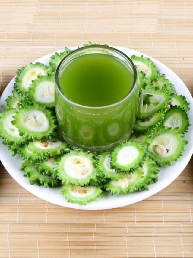 রোজ সকালে জাস্ট ১ গ্লাস করলার রস, ব্যস! তাতেই খেলা শেষ